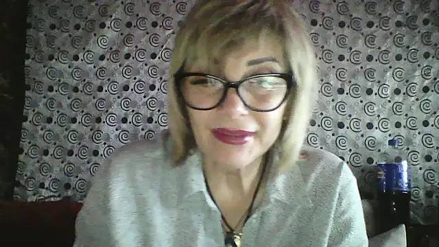 Lia Ray online show from 11/30/25, 08:09