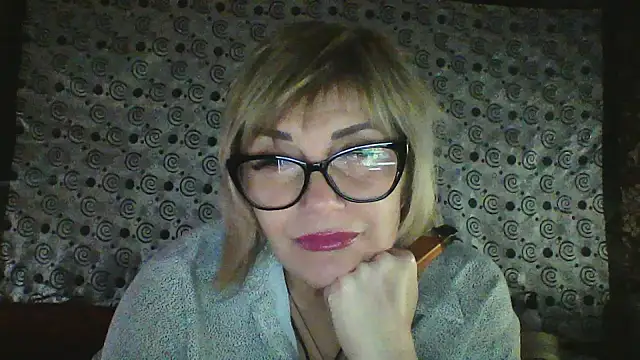 Lia Ray online show from 11/25/25, 08:31