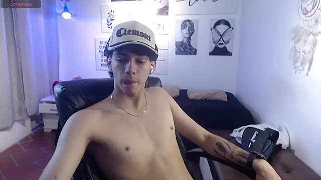 AmethystShadow17 online show from 01/09/26, 07:54