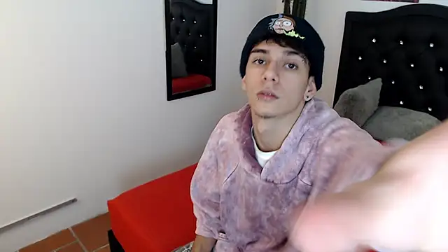AmethystShadow17 online show from 05/15/26, 03:48