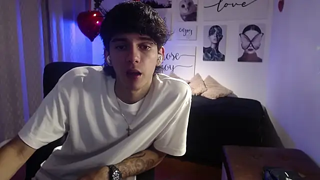 AmethystShadow17 online show from 02/21/26, 08:44