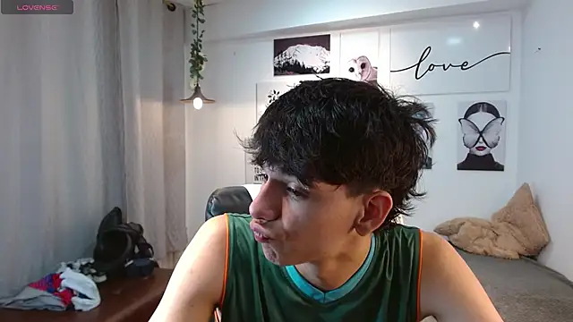 AmethystShadow17 online show from 12/04/25, 05:12