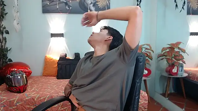 AmethystShadow17 online show from 03/29/26, 02:46