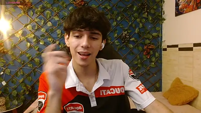 AmethystShadow17 online show from 02/26/26, 07:47