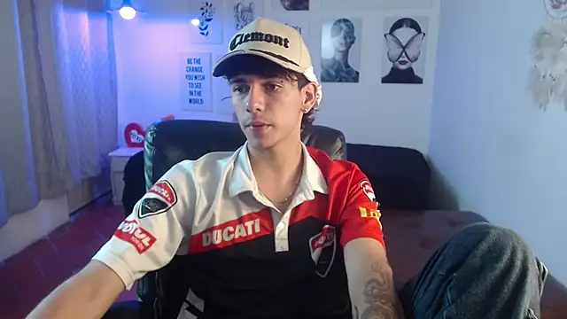 AmethystShadow17 online show from 02/05/26, 07:32