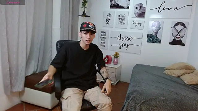 AmethystShadow17 online show from 11/09/25, 04:00