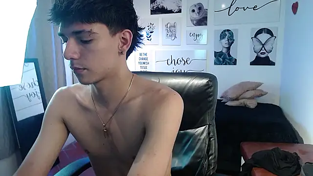 AmethystShadow17 online show from 03/23/26, 08:41