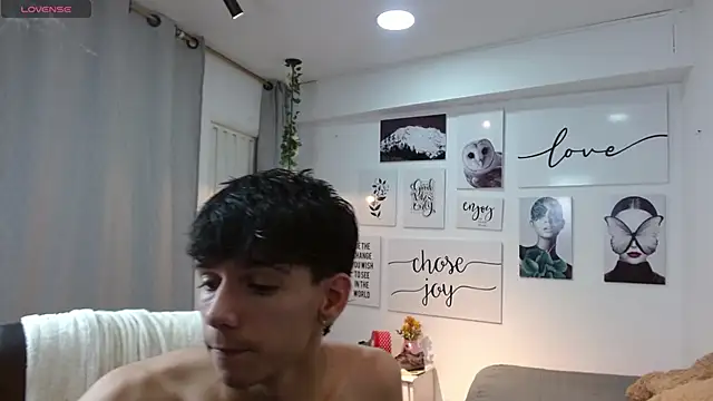 AmethystShadow17 online show from 11/15/25, 05:06