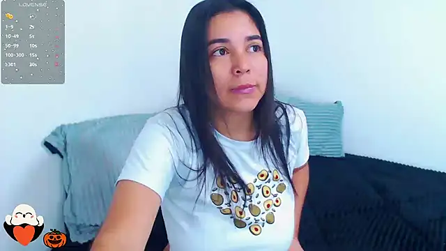 HaannaAGT online show from 10/26/25, 02:56