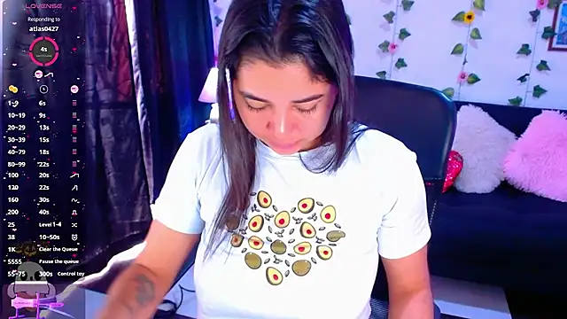 HaannaAGT online show from 11/01/25, 04:12