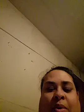 BigBusty VoluptuousMilfX online show from 10/31/25, 01:35