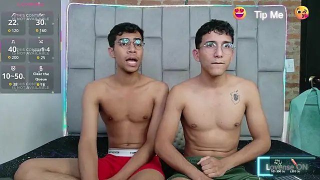 Snapshot of Desire4Duo chatting on 01/11/26, 09:22 Desire4Duo online show from 01/11/26, 09:22