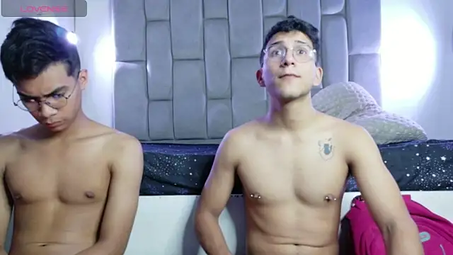 Desire4Duo online show from 04/21/26, 10:11