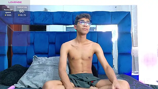 Desire4Duo online show from 11/01/25, 01:27