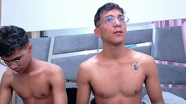 Desire4Duo online show from 12/02/25, 01:57