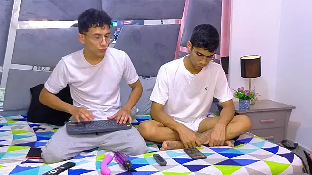 Desire4Duo online show from 11/11/25, 01:39