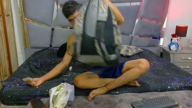 Desire4Duo online show from 11/18/25, 01:25