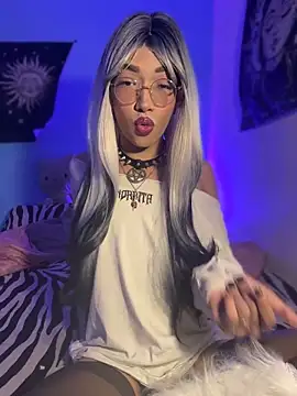 Cute Aleja online show from 04/17/26, 09:17