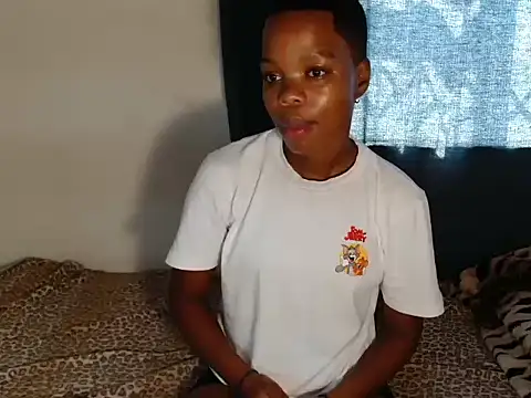 SexyLatoya05 online show from 11/10/25, 07:46