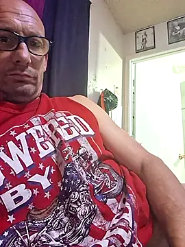 Snapshot of whateveruwanthowever chatting on 11/17/25, 01:20 whateveruwanthowever online show from 11/17/25, 01:20