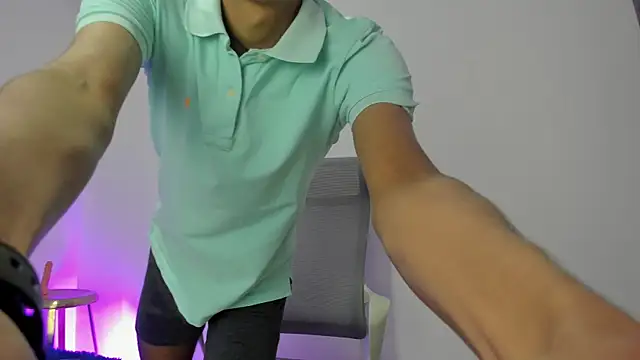 TwinkD asian online show from 10/18/25, 12:18