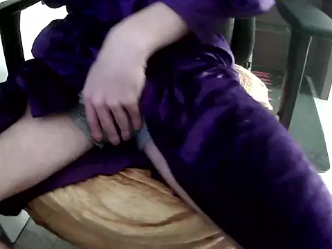 Snapshot of Batboy94 chatting on 02/14/26, 09:59 Batboy94 online show from 02/14/26, 09:59