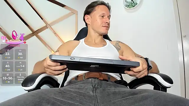 Justin valverde online show from 03/11/26, 07:41