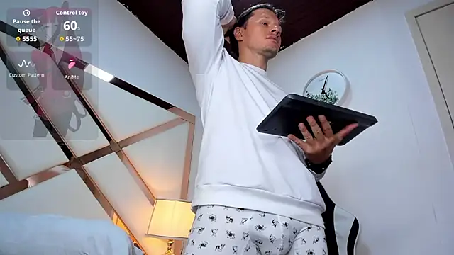 Justin valverde online show from 04/11/26, 03:25