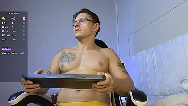 Justin valverde online show from 11/02/25, 02:49