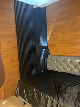 Yvonny27 online show from 02/17/26, 12:13