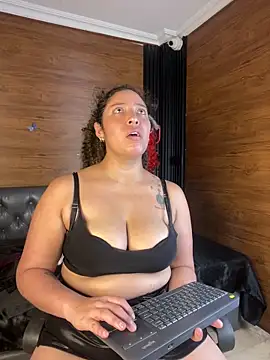 Yvonny27 online show from 02/10/26, 02:27