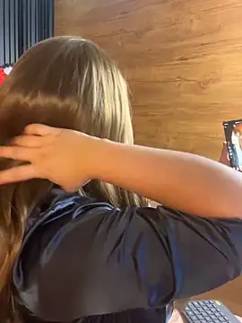 Yvonny27 online show from 01/14/26, 01:15