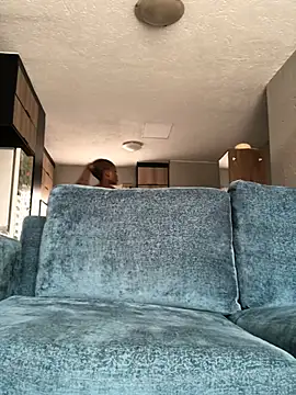 Snapshot of TinyThick chatting on 01/19/26, 01:37 TinyThick online show from 01/19/26, 01:37