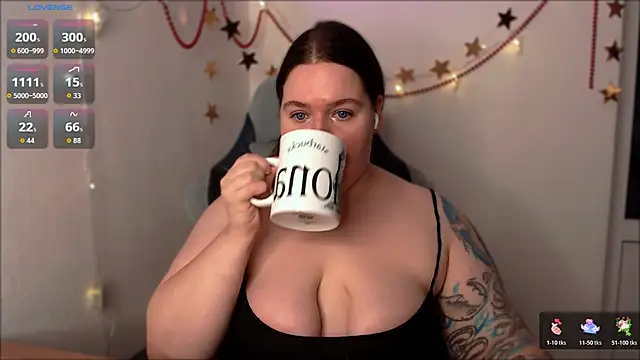 SummerTina online show from 12/04/25, 10:20