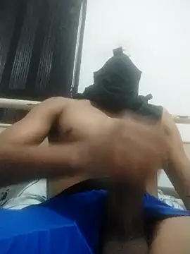 Snapshot of JR777xxx chatting on 03/19/26, 05:29 JR777xxx online show from 03/19/26, 05:29