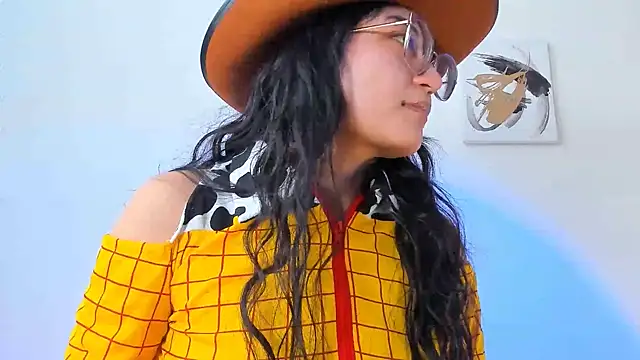 Snapshot of bellapixie chatting on 10/16/25, 09:01 bellapixie online show from 10/16/25, 09:01