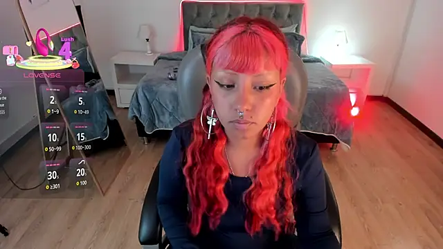 Cat  Moon   online show from 04/18/26, 08:09