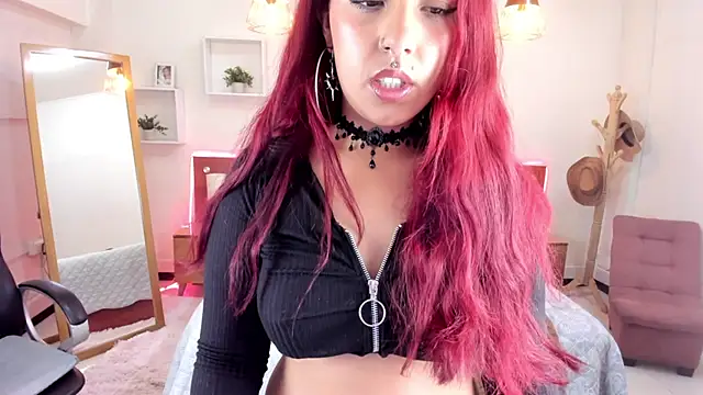 Cat  Moon   online show from 10/16/25, 07:33