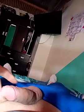 WIlGar1993 online show from 10/23/25, 02:27