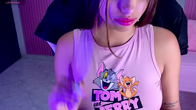 dafne17  online show from 12/17/25, 05:01