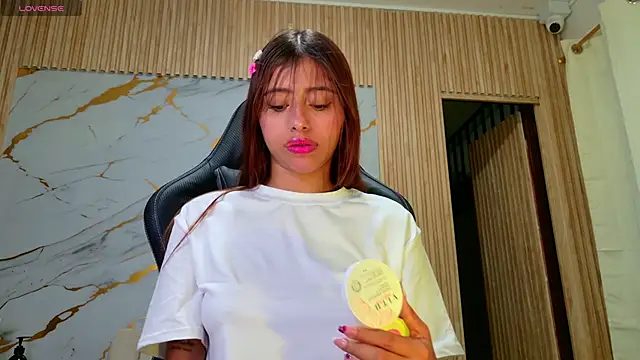 dafne17  online show from 01/10/26, 09:59