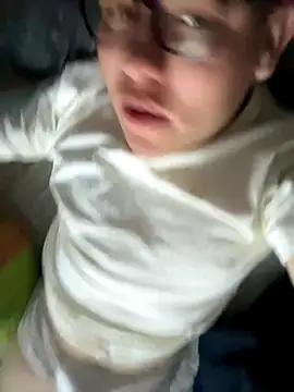 AlexRZ93 online show from 10/30/25, 06:34