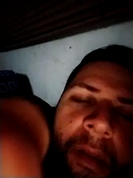 Snapshot of Eduar0015 chatting on 10/15/25, 11:24 Eduar0015 online show from 10/15/25, 11:24