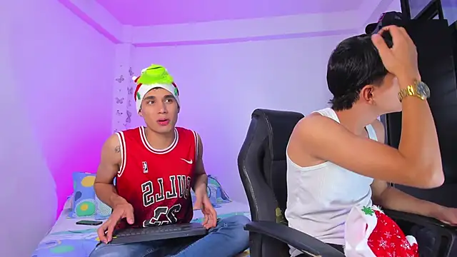 Snapshot of Axel_Cody_ chatting on 12/18/25, 07:50 Axel Cody online show from 12/18/25, 07:50