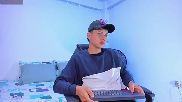 Snapshot of Axel_Cody_ chatting on 10/22/25, 11:53 Axel Cody online show from 10/22/25, 11:53