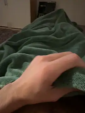 Snapshot of king-arabi chatting on 11/02/25, 04:06 king-arabi online show from 11/02/25, 04:06