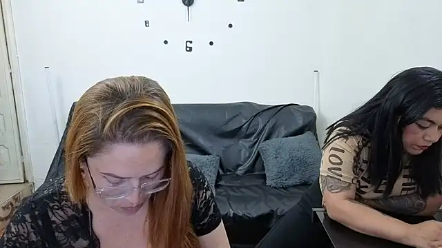 lesb milf online show from 04/21/26, 06:25