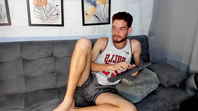 MATEO HUNTER online show from 10/22/25, 01:21