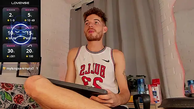 MATEO HUNTER online show from 12/15/25, 03:01