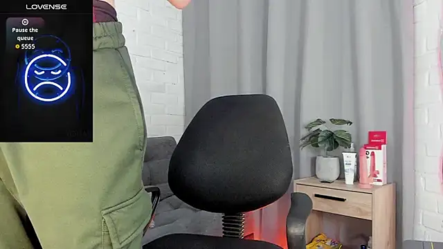 MATEO HUNTER online show from 12/18/25, 05:45